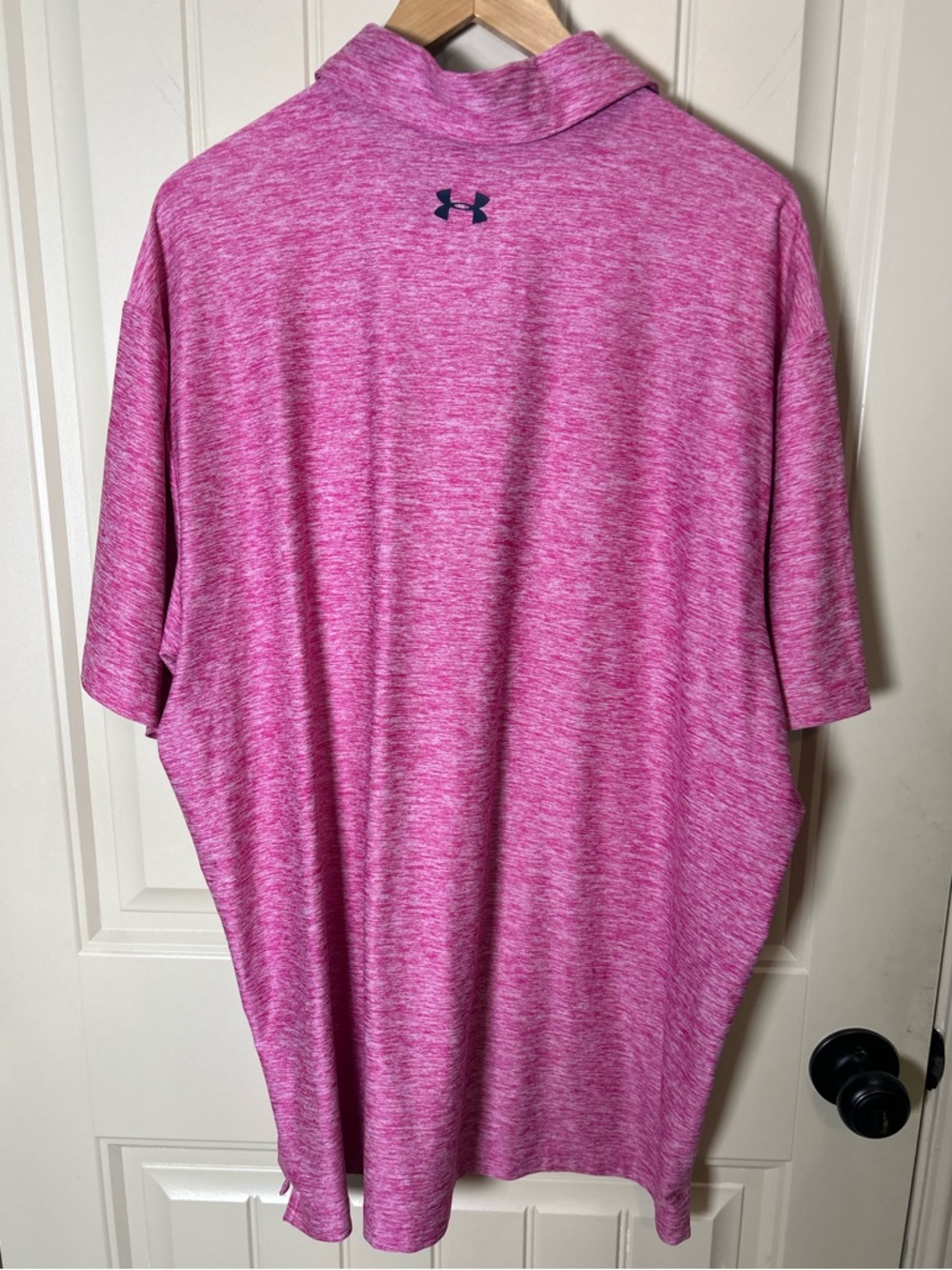 Under Armour Men’s Heatgear LooseFit Pink Polo Shirt Short Sleeve Golf 2XL - Picture 2 of 8
